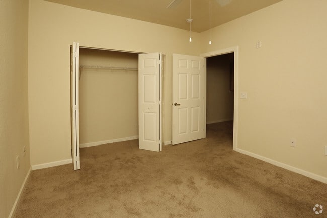 2BR,1BA