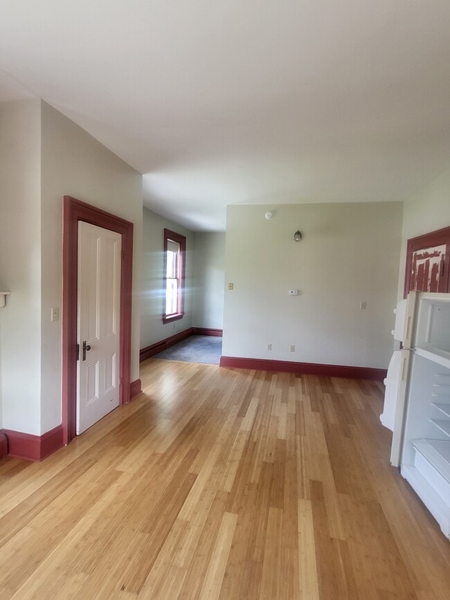 Photo - 918 W 4th St Unit 2W