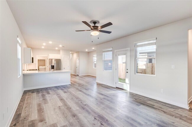 Photo - 2090 Alice Jay Wy