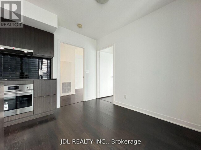 Photo - 88 Harbour St Unit 3010