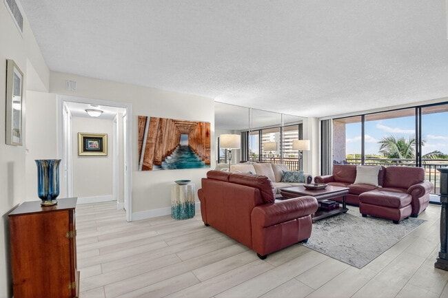 Photo - 3400 N Ocean Dr Unit 405