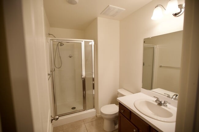 Photo - 2015 N Hall Ct