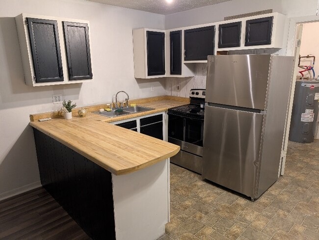 Photo - 731 Cave St Unit 731