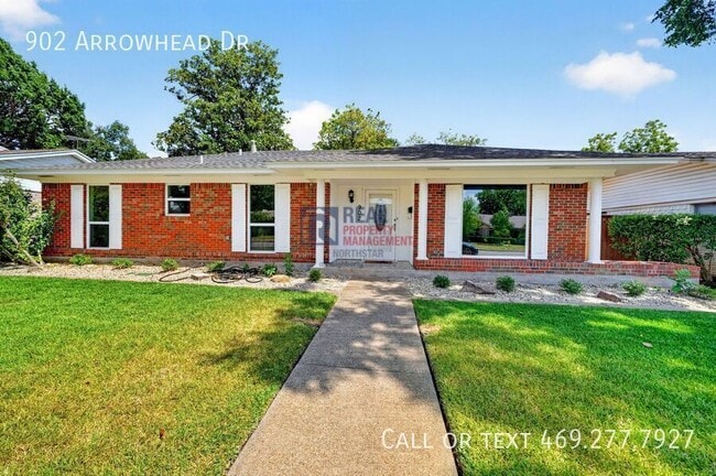 Photo - 902 Arrowhead Dr