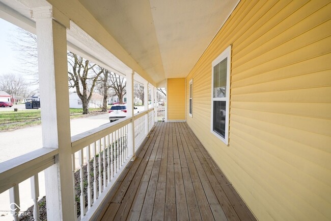 Photo - 2225 Broad St