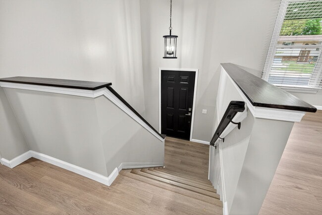 Building Photo - 3200 Schaffner Dr