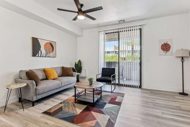 Photo - 6610 N 93rd Ave Unidad ID1238441P