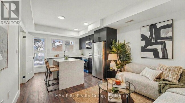 Photo - 6638 McLeod Rd