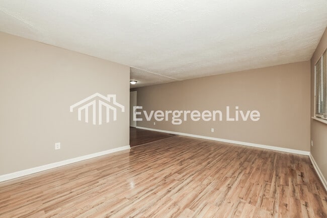 Photo - 6301 Holbrook Dr