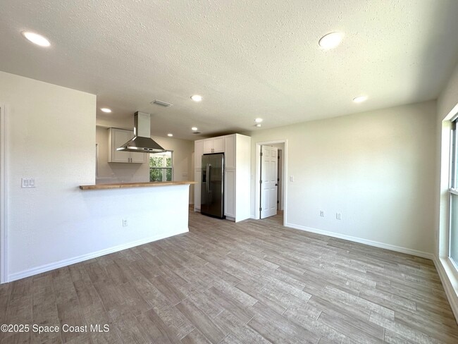 Photo - 4440 Stuart Ave