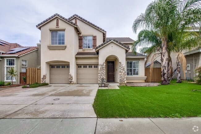 Building Photo - Stunning Fully Remodeled 3-Bedroom House