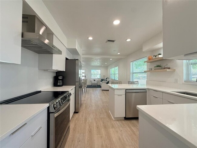 Photo - 757 Virginia St