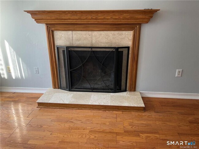 Photo - 3 Sandlewood Ln Unit 3