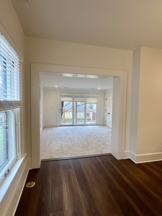 Photo - 676 Mohawk St,