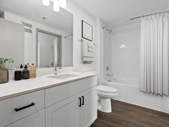 Photo - Pinyon Apartments