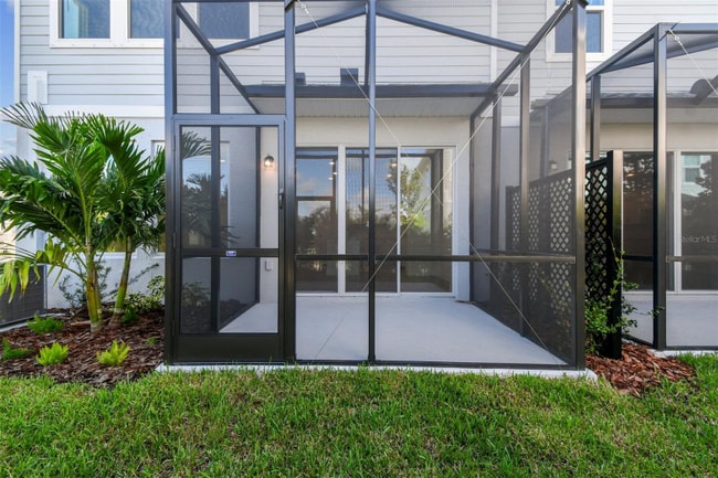 Photo - 11718 Full Moon Lp