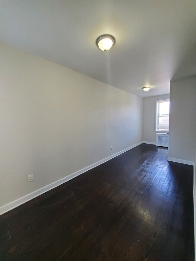 Photo - 45-47 Ravine Ave