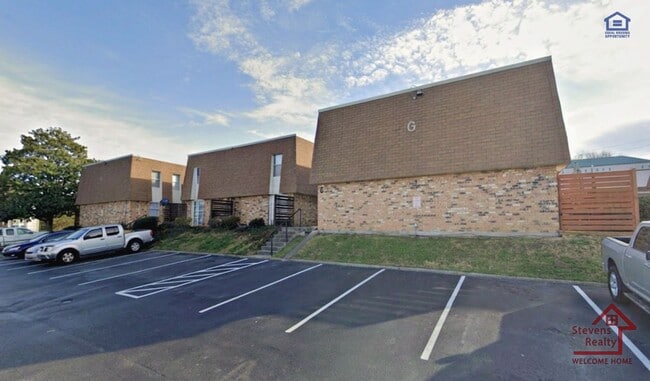 Building Photo - 370 Wallace Rd Unit G15