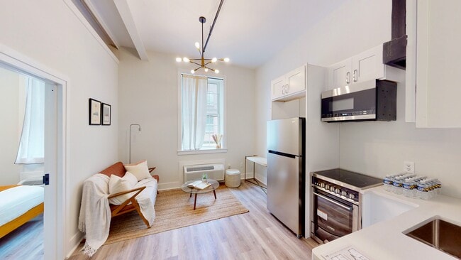 Living Room - 2-Bed Loft