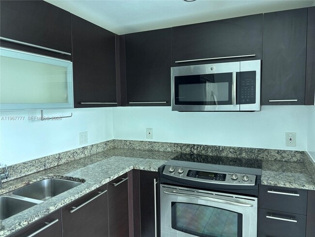 Photo - 950 Brickell Bay Dr Unidad 2007