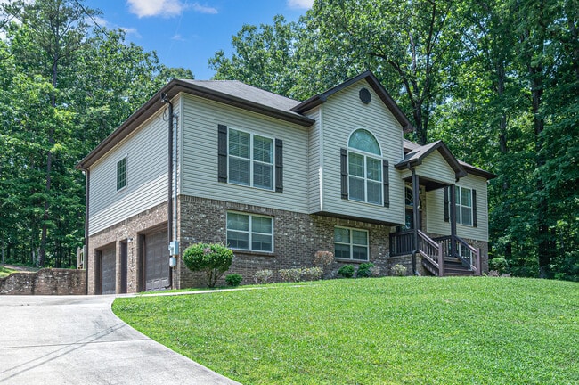 Photo - 12696 Alpine Cir