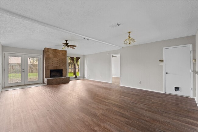 Photo - 2819 Sugar Wood Dr