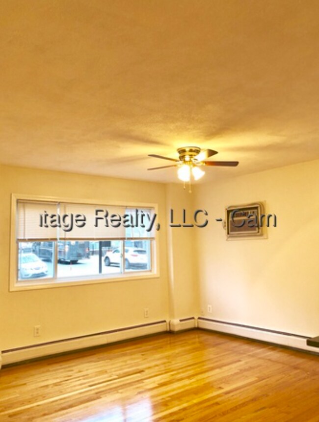 Photo - 73 5th St Unit 1