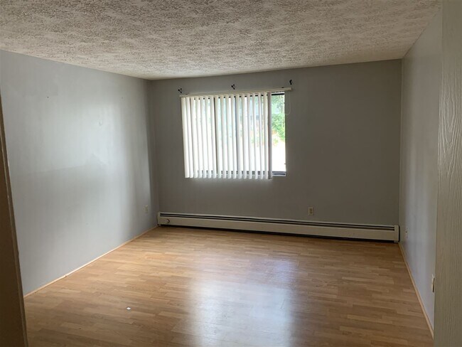 Photo - 555 Calef Rd Unit 14