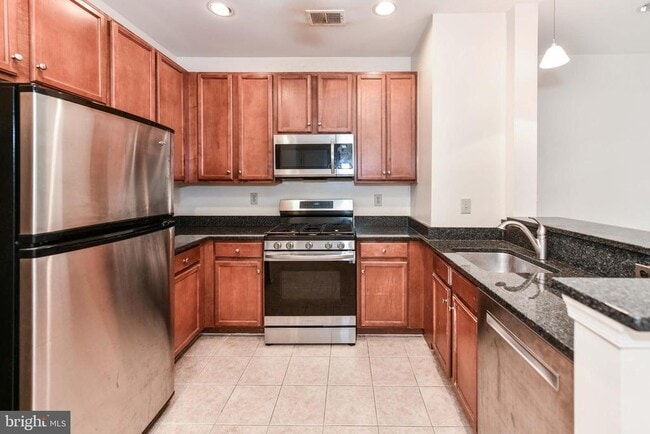 Photo - 2665 Prosperity Ave Unit 240