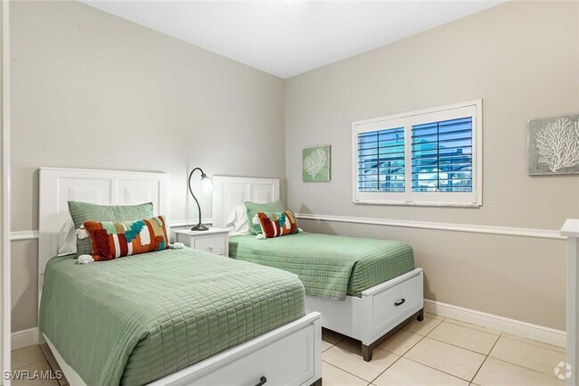 Building Photo - 2817 SW 42nd Ln Rental