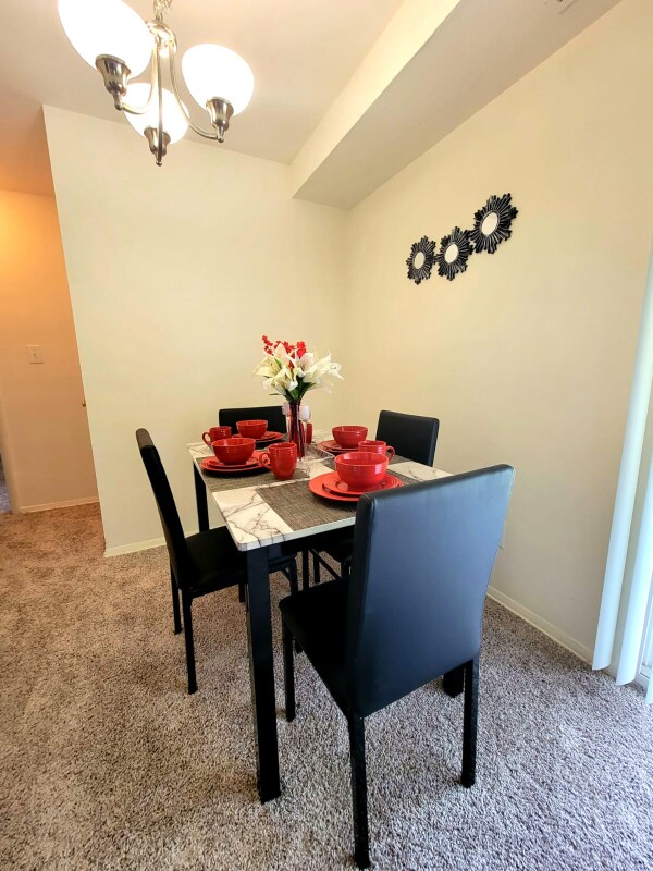 Photo - 19 Debonair Ct House