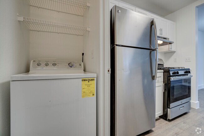 3BD, 2BA - 1159SF - Lavandería - Arbor Club Apartments - Ann Arbor, MI