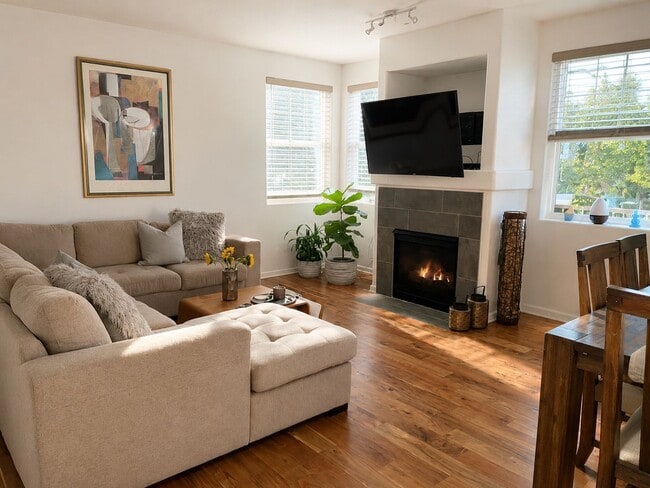 Photo - Beautifully updated end-unit townhome just one block from Progress Lake.