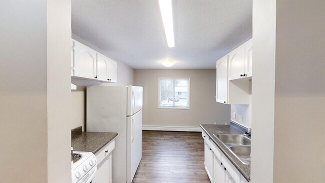 Photo - 10114-10105 105 Ave Unit 201