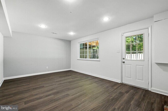 Photo - 8015 Steeple Chase Ct