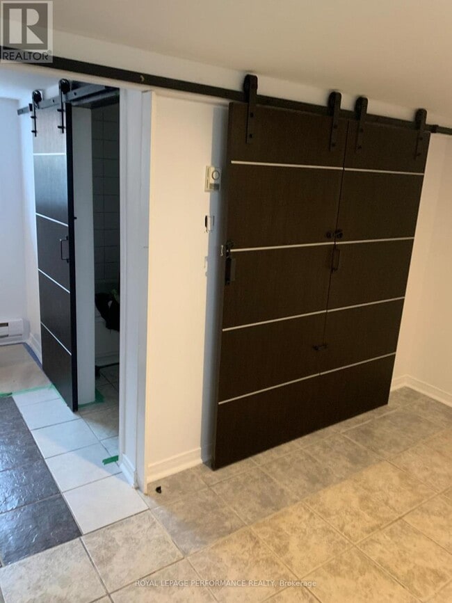 Photo - 645 St Isidore St