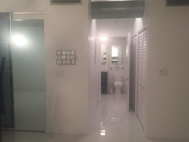 Photo - 690 SW 1st Ave Unit 2326