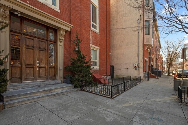 Photo - 655 N 16th St Unidad 5