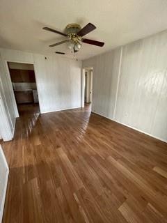 Photo - 2041 Meander St