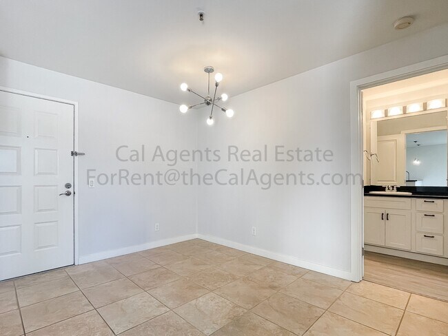 Photo - 6400 Christie Ave