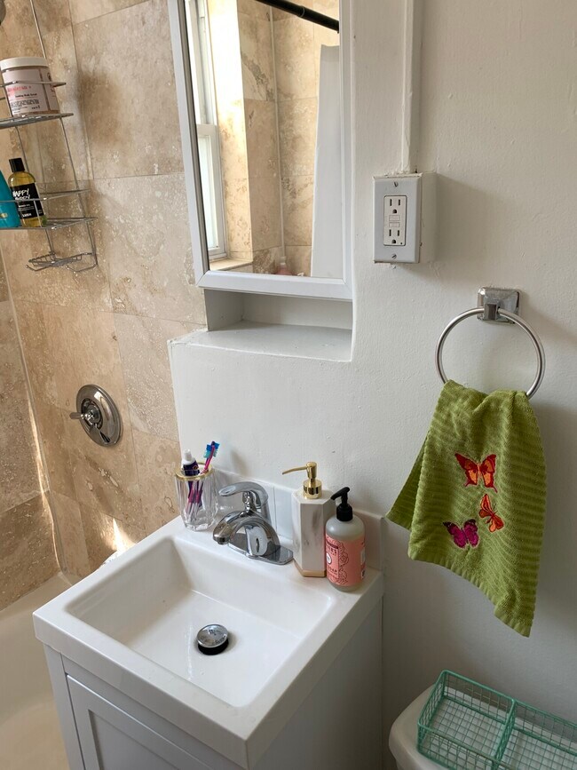 Photo - 34 Edgerly Rd Unidad 21