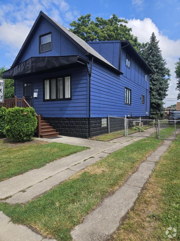 Building Photo - 308 153rd Pl Rental