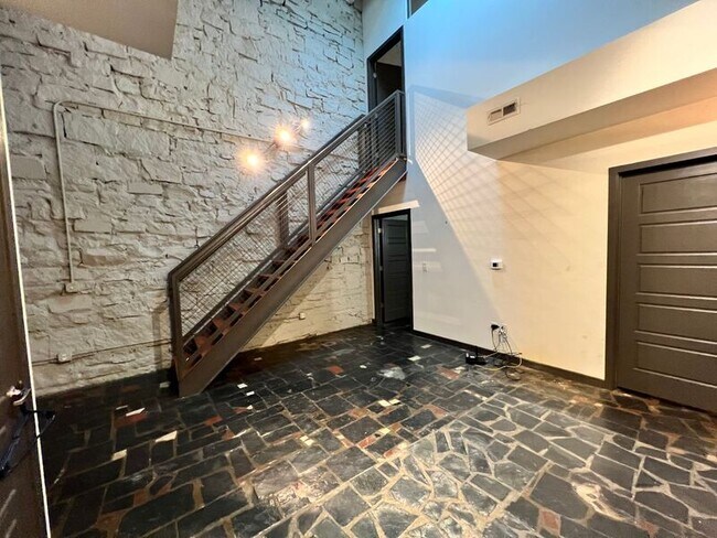 Photo - 616 Hull St Rd Unit 101