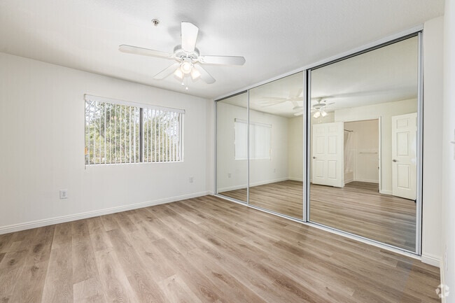 1BR, 1BA - 600SF - Bedroom