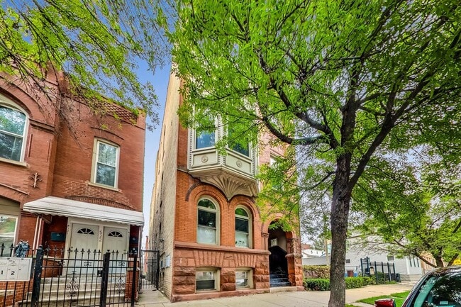 Building Photo - 524 N Armour St