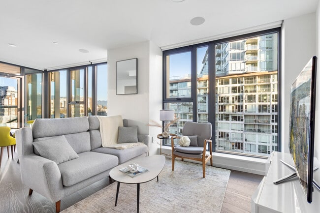 Building Photo - 1601 Quebec St