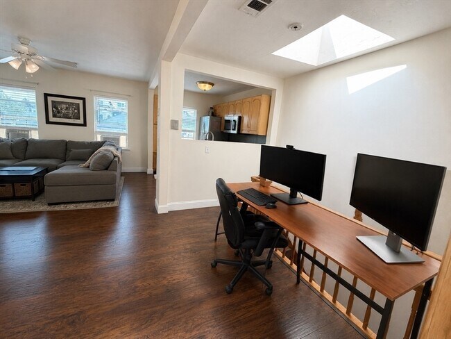 Photo - 3 K St Pl Unit 3