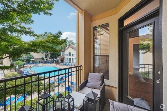 Building Photo - 3777 Peachtree Rd NE Unit 328 Rental
