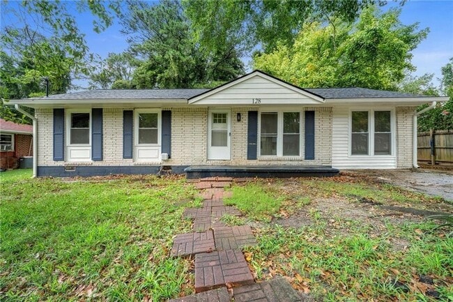 Photo - 128 Alexander Ct