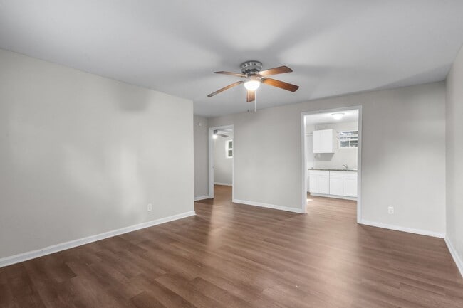 Building Photo - 2328 Boss St Unit B Rental